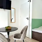 Chrobrego & Parking Free Apartman *