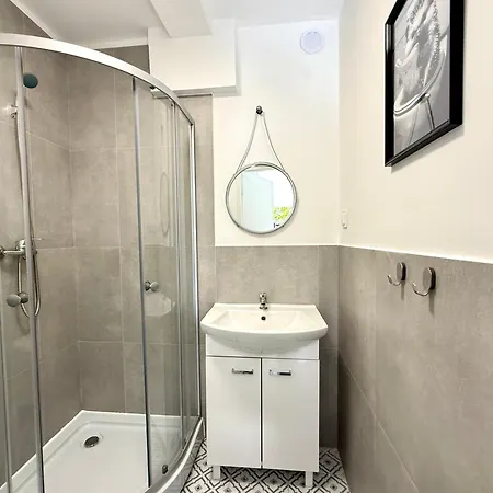 Апартаменти Chrobrego & Parking Free *