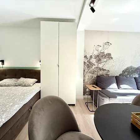 Апартаменти Chrobrego & Parking Free *