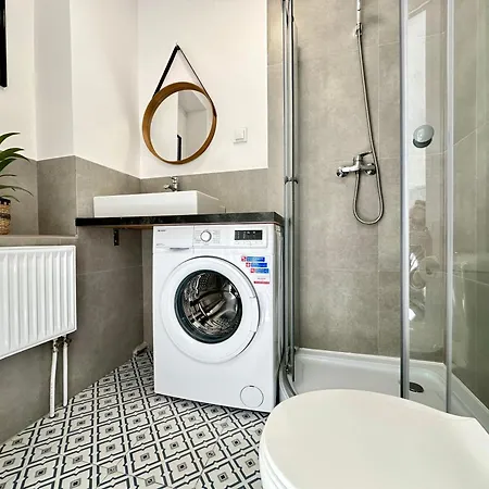 Chrobrego & Parking Free